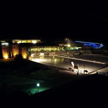 泽费尔德维特斯坦酒店 4*