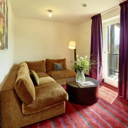 泽费尔德维特斯坦酒店