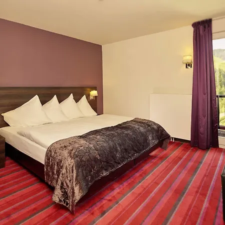 泽费尔德维特斯坦酒店